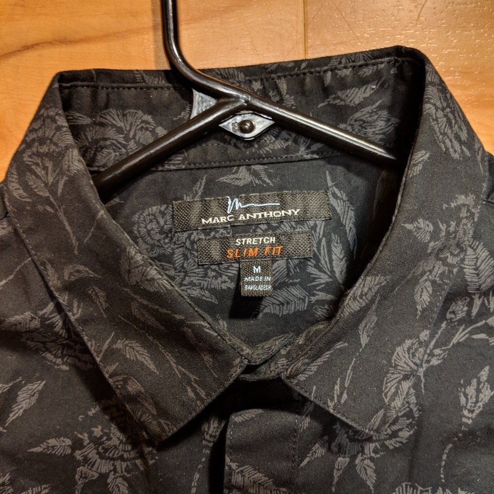 Marc Anthony Classic Button Down Flower shirt
